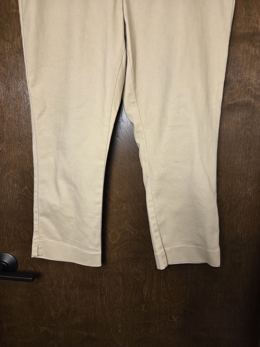 St. John's Bay Beige Capri Pants NWT - Picture 5 of 12
